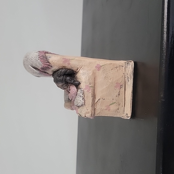 Statues - Picture 2 of 7